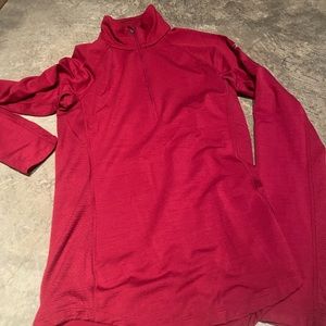 New Icebreaker size small merino wool top